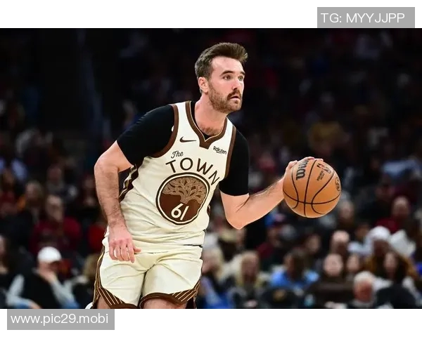 库明加换玻璃人？勇士退出字母哥争夺，省下1亿美元，字母哥留守雄鹿，湖人淡定看烟花！